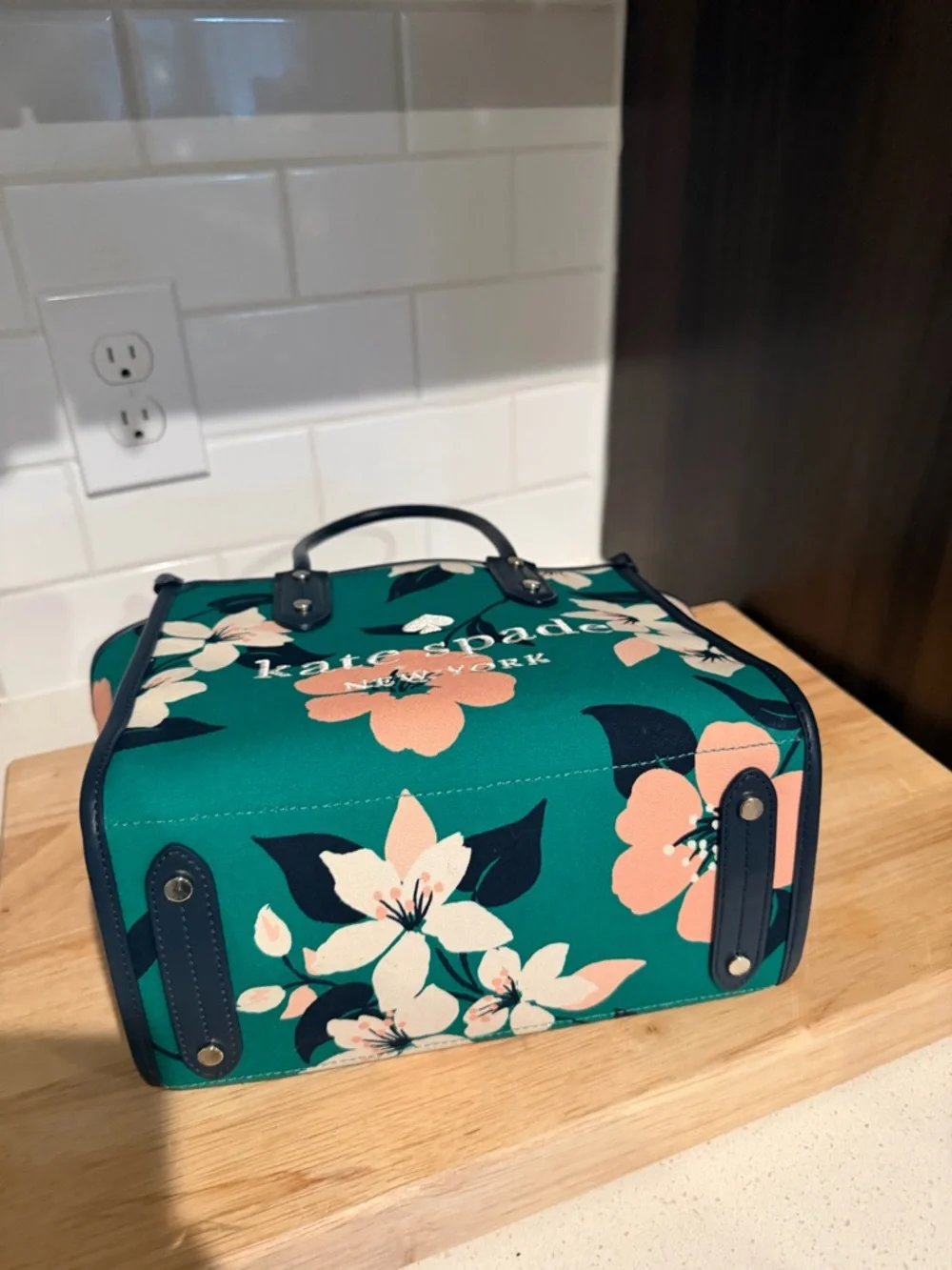 kate spade Green Floral Tote with Pink and Cream Blooms - Picture 10 of 12